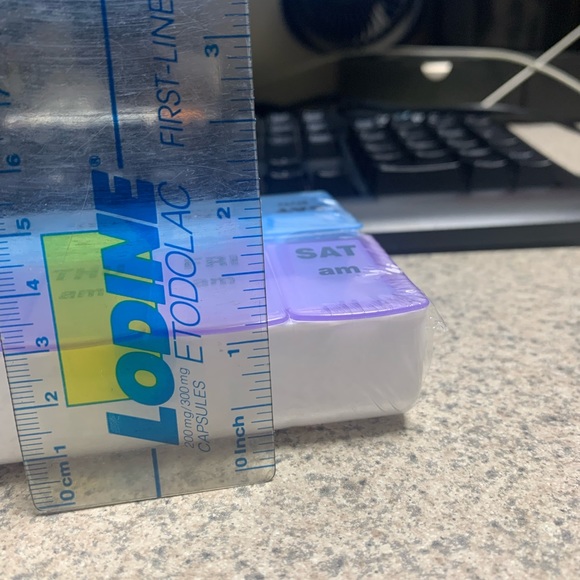 Medicine pill box - Picture 6 of 6